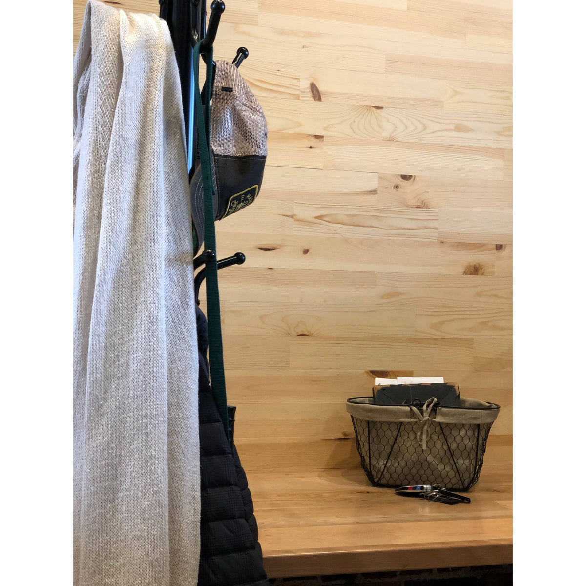 Pine Wooden Wall Planks Peel and Stick Q49245