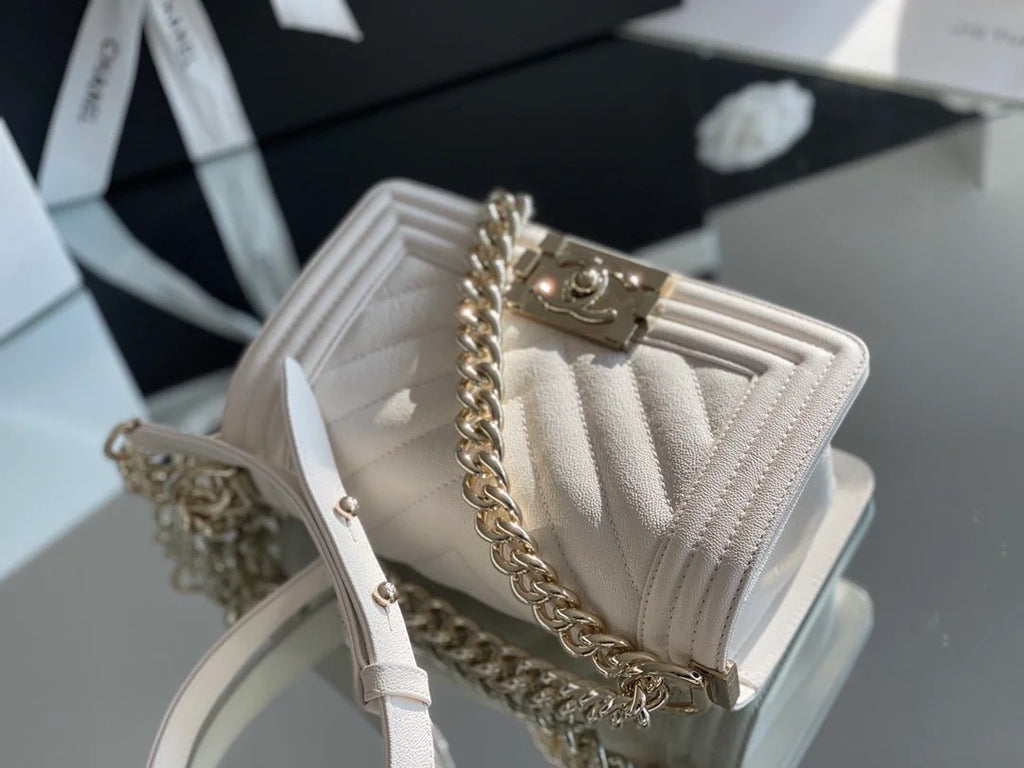 White Mini Flapbag E1210