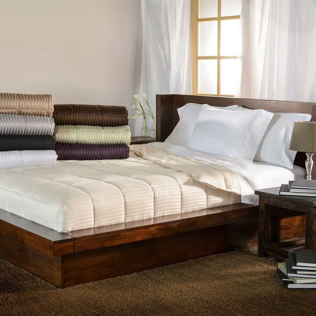 Chocolate Full/Queen Down Alternative Blanket R53091