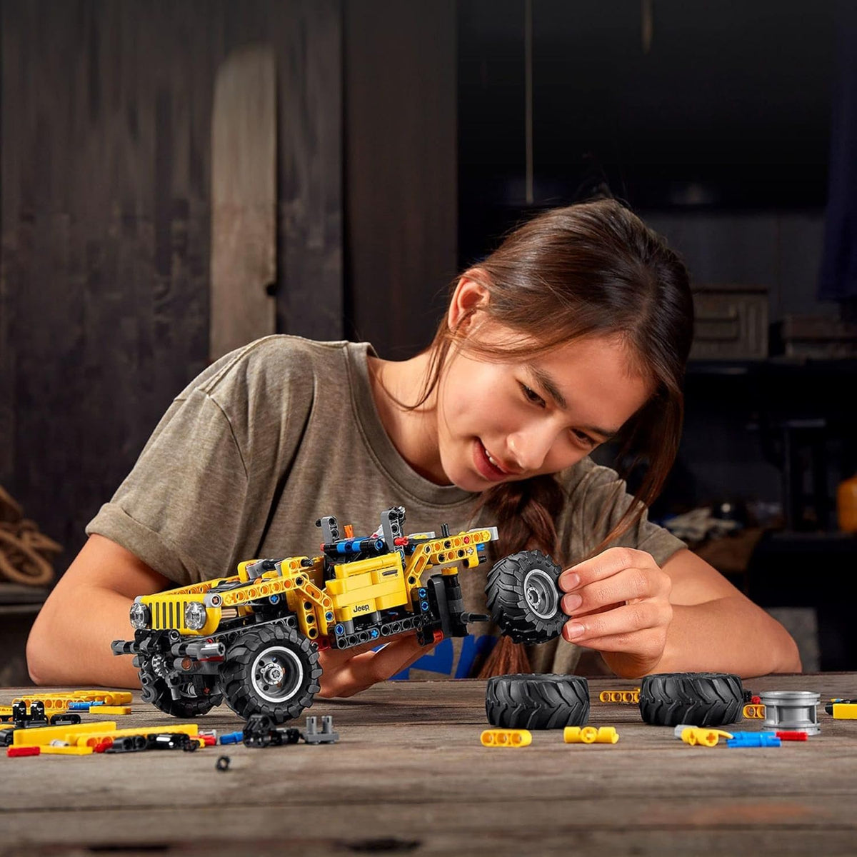 LEGO Technic Jeep Wrangler 4x4 Toy Car 42122 Model Building Kit K665914