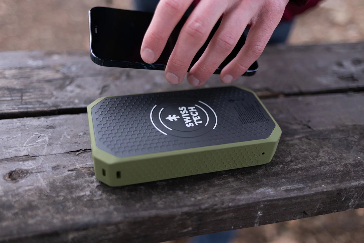 20000 mAh Wireless Power Bank with Flashlight and Charging Pad U947