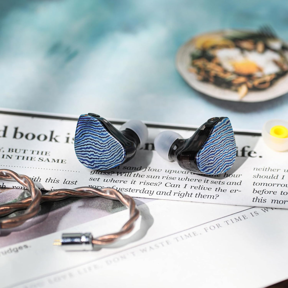 1 DD+1 Planar +2 BA IEM Earphones with Detachable 2pin Cable Y248