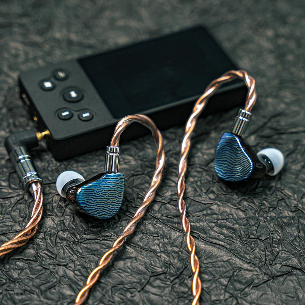 1 DD+1 Planar +2 BA IEM Earphones with Detachable 2pin Cable Y248