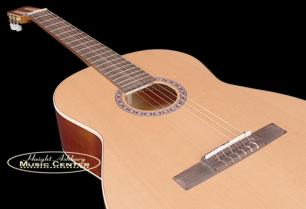 Classical Acoustic Guitar Natural M52289
