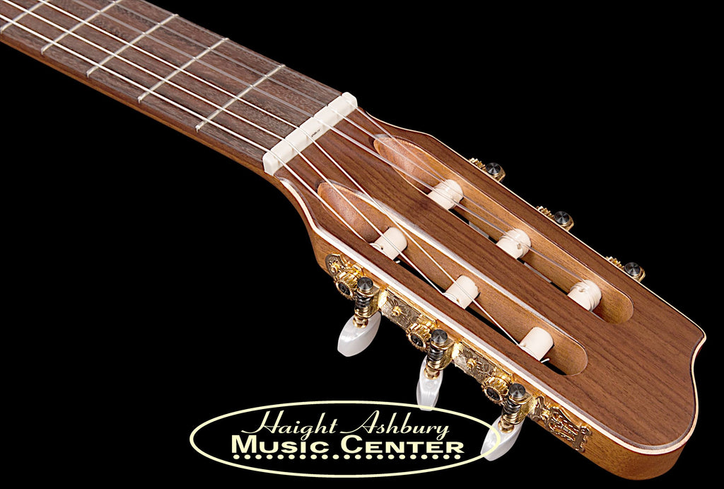 Classical Acoustic Guitar Natural M52289
