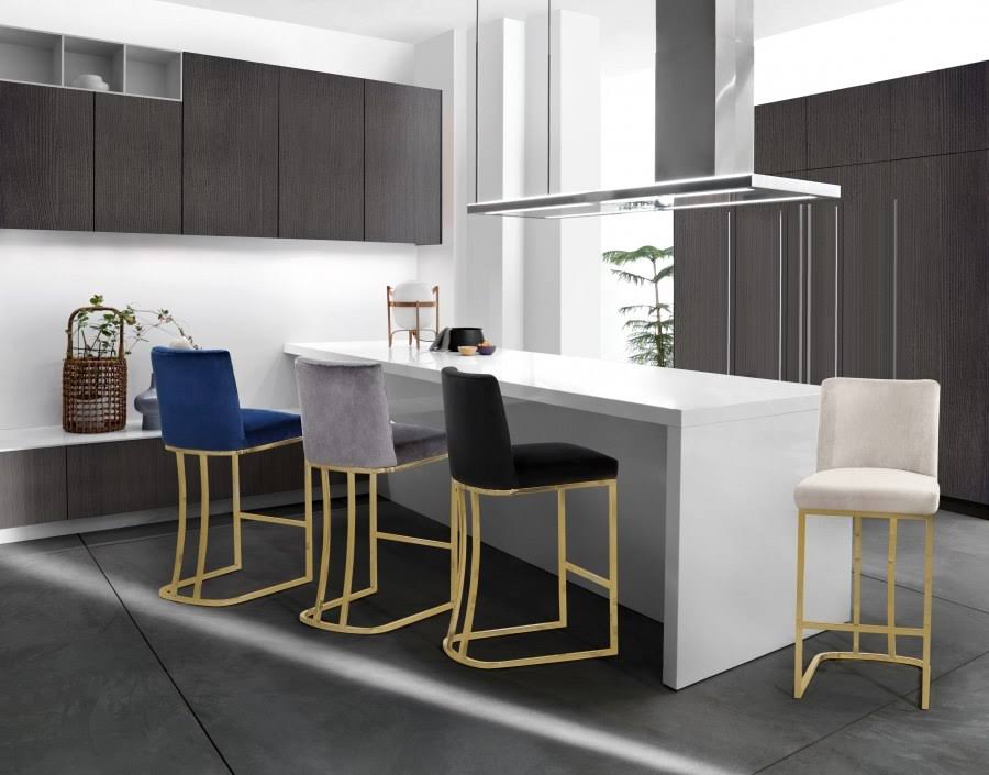 Cream Velvet Stool Q16846