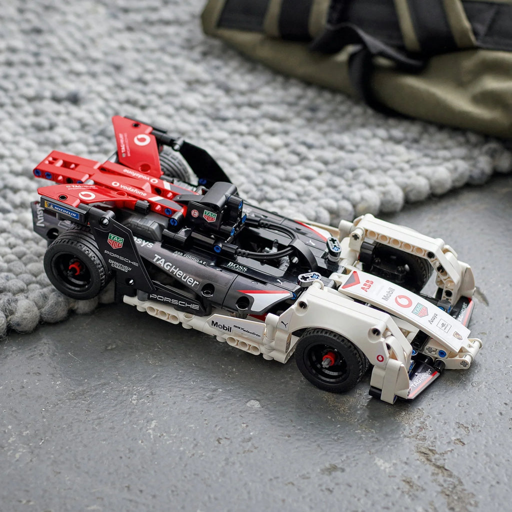 Pull Back Toy Racing Car Model Building Kit R16364