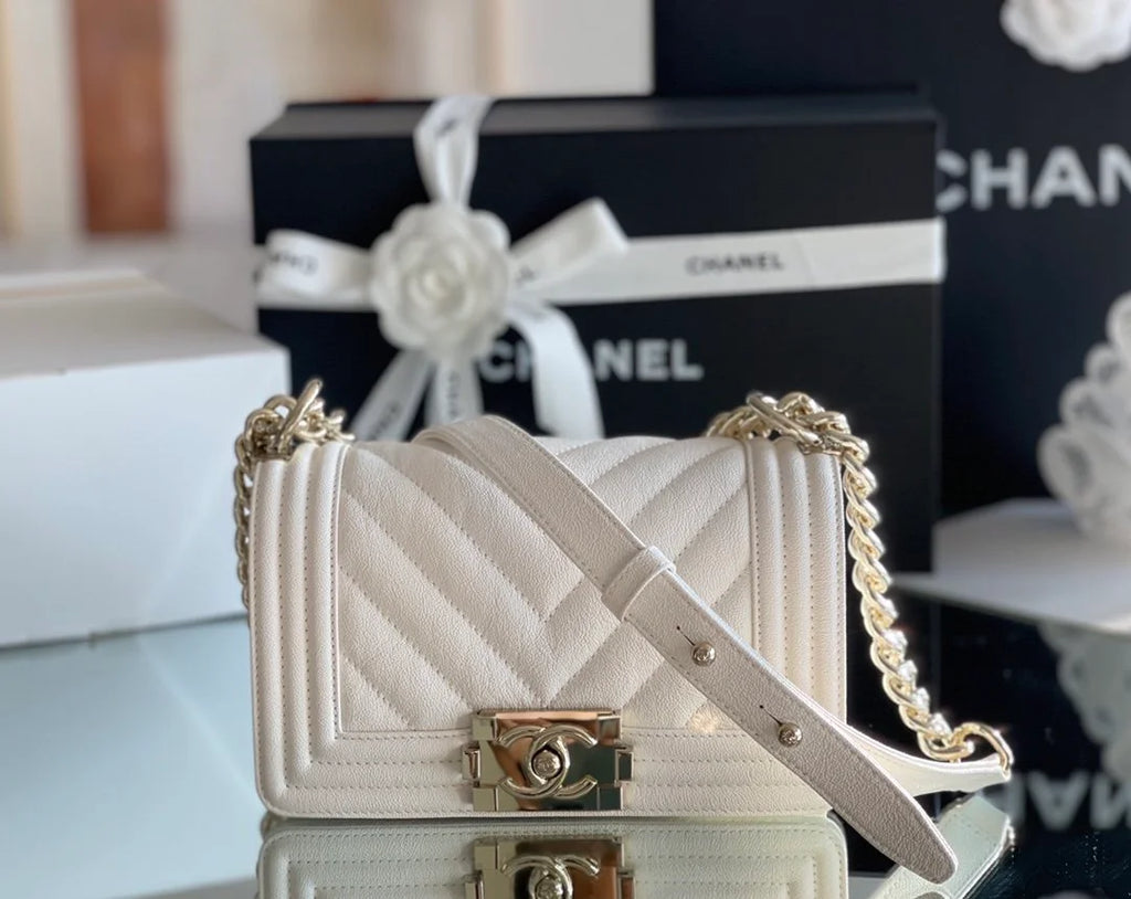 White Mini Flapbag E1210