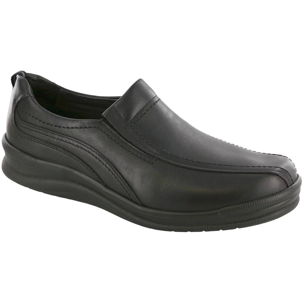 Black 11 Wide Cruise Shoes U7470