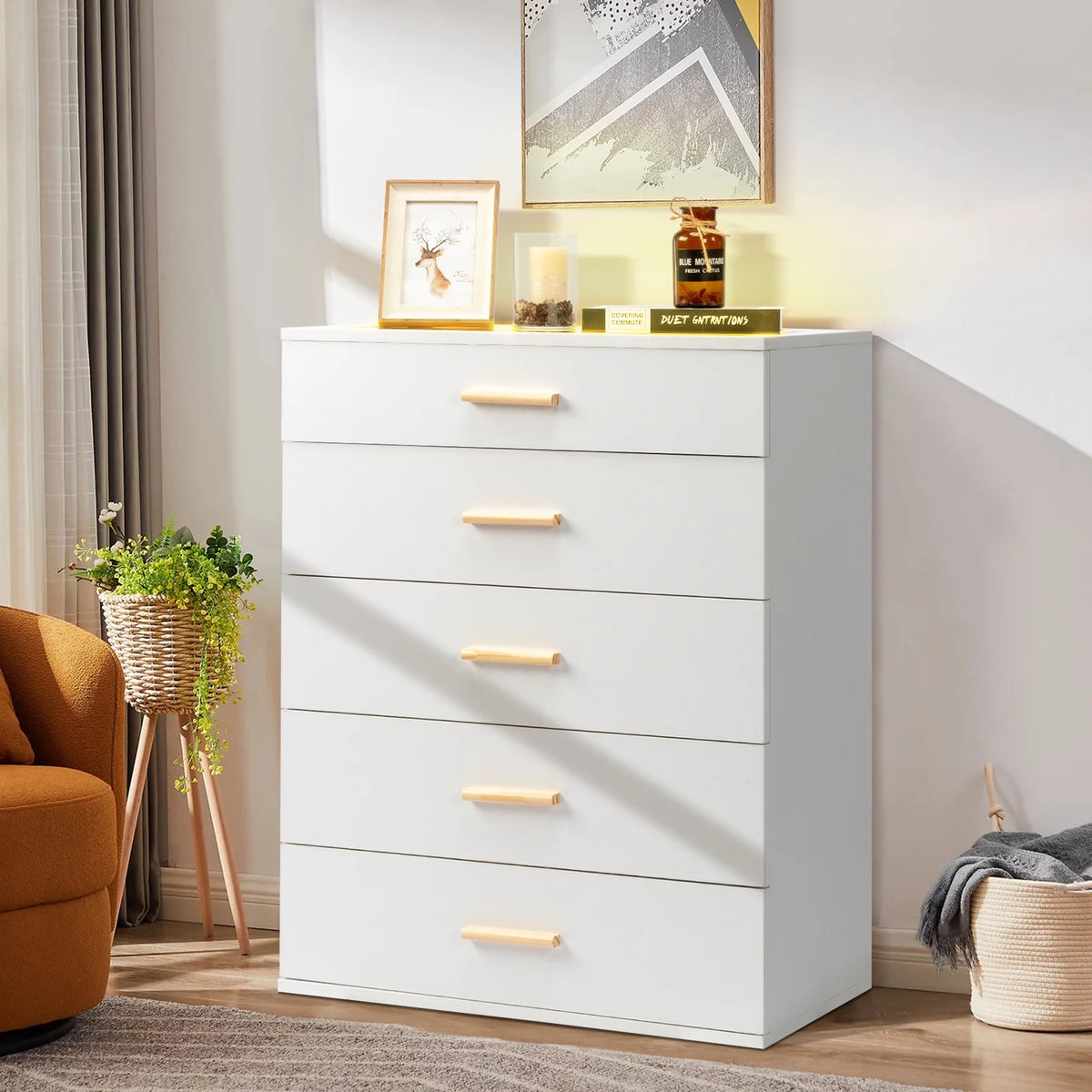 White 5 Drawer Dresser with Tempered Glass Top W83098