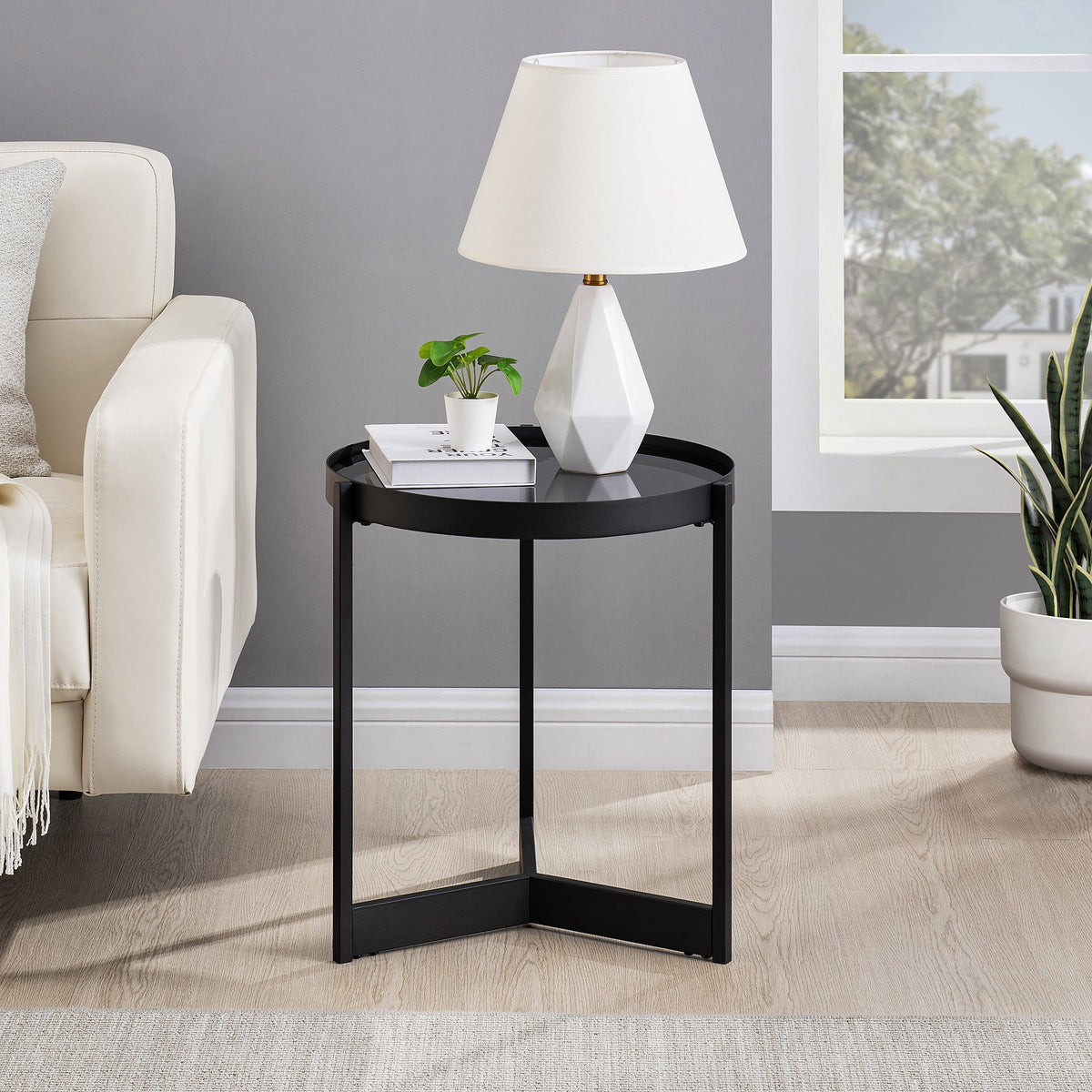 Metal and Glass Side Table E92467